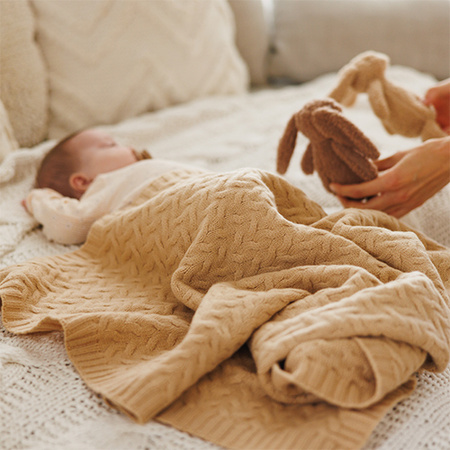 Babyono 1648/02 Hipoalergiczny kocyk niemowlęcy merino ciemny beż 75x100