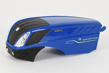 Bruder 43137 Maska silnika do New Holland T 7.135