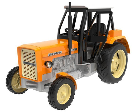 E239 Traktor Ursus C360 z przyczepą