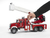 Bruder 02821 Mack straż pożarna drabina woda duża