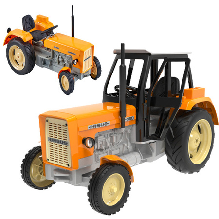 E239 Traktor Ursus C360 z przyczepą